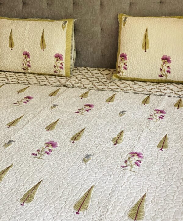 MEHER- Quilted bed sheet set - Image 2