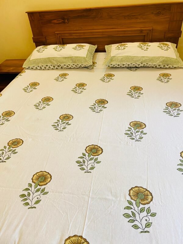 PANAH- Affordable bed sheet set - Image 3
