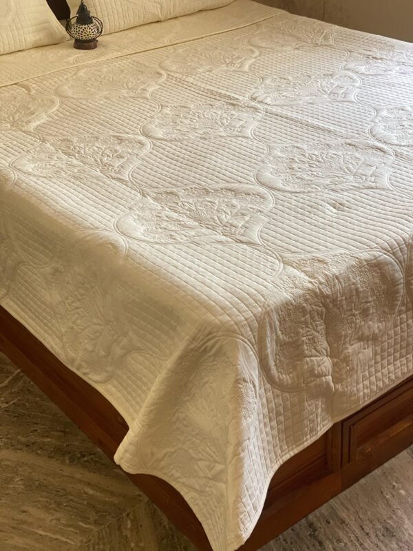 MOTHI GUL- Quilted bed sheet set - Image 2