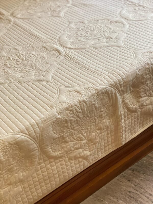 MOTHI GUL- Quilted bed sheet set - Image 3