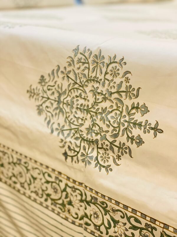 PASHMEENA KHWAB- Block printed bed sheet set - Image 3