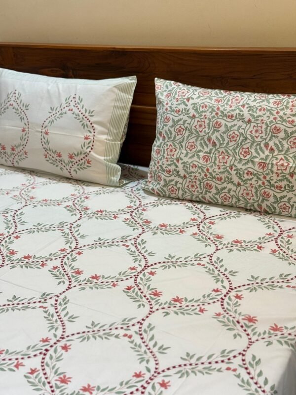 TRELLIS TOUCH - Block printed bed sheet set