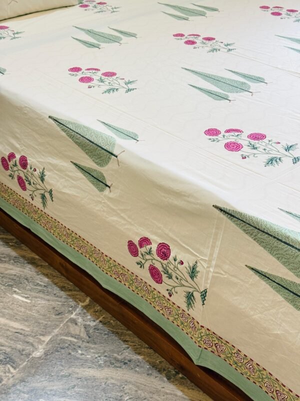 ROSE BREEZE - Bed sheet and Quilt set - Image 4
