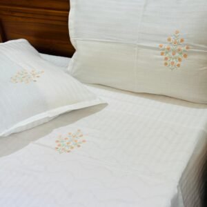 Embroidery bed sheet set