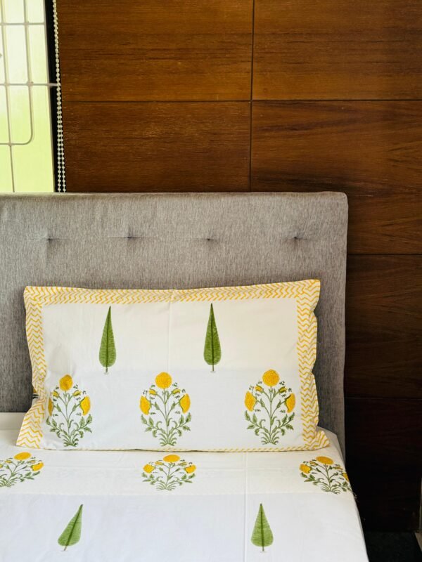 Block printed bed sheet set - Image 2