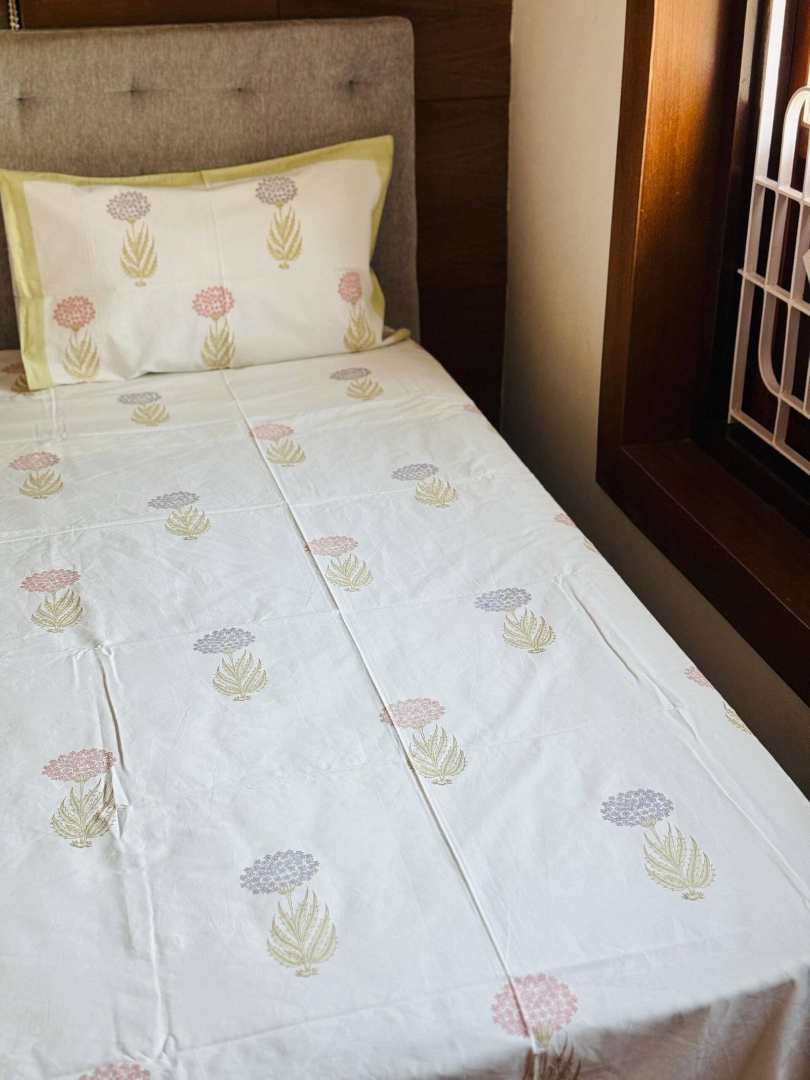 GULBADAN - Block printed bed sheet set - Image 2
