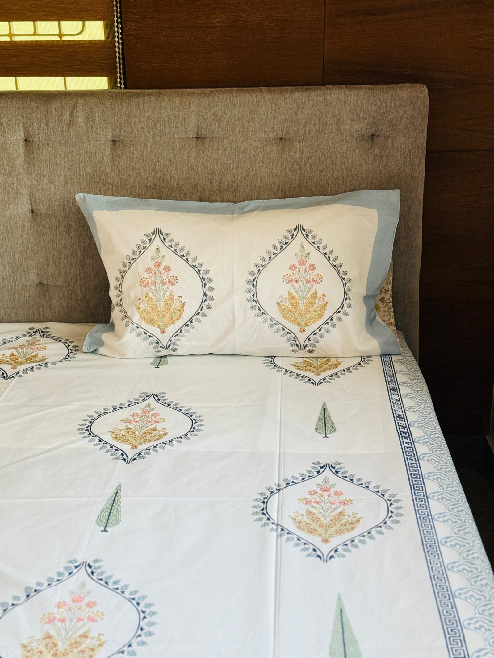 MEHRAAB - Block printed bed sheet set