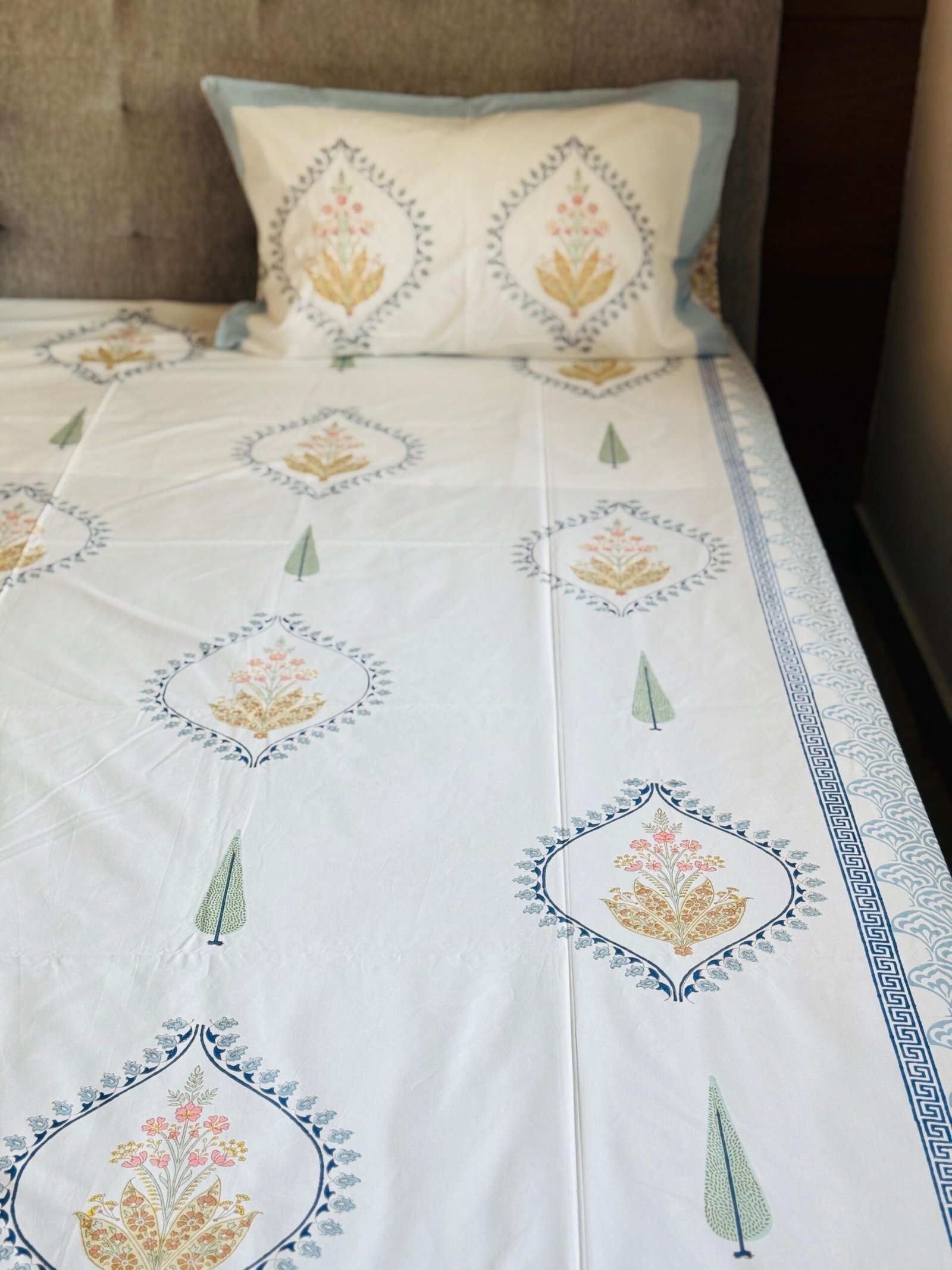 MEHRAAB - Block printed bed sheet set - Image 2