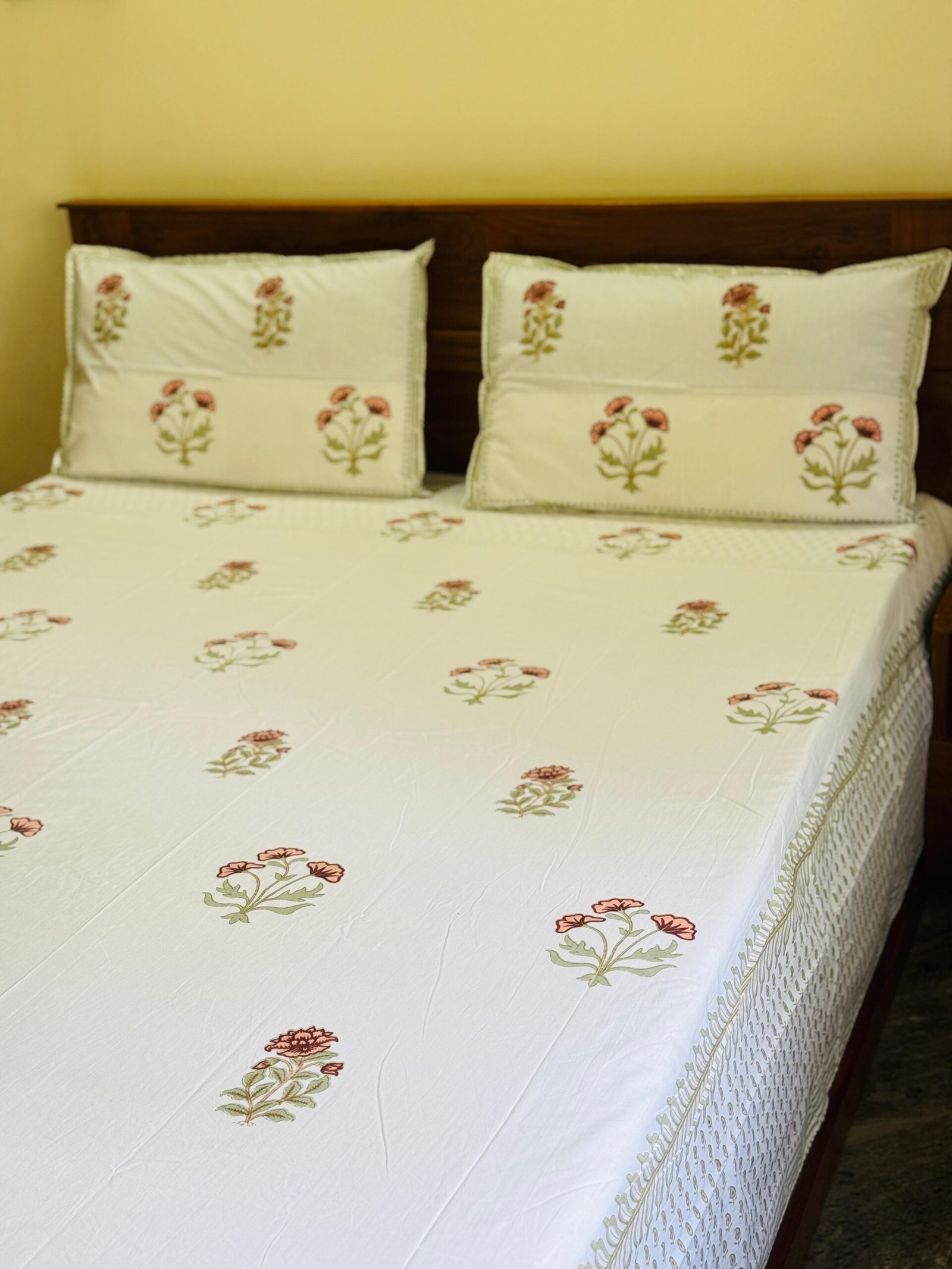 - Affordable bed sheet set - Image 2